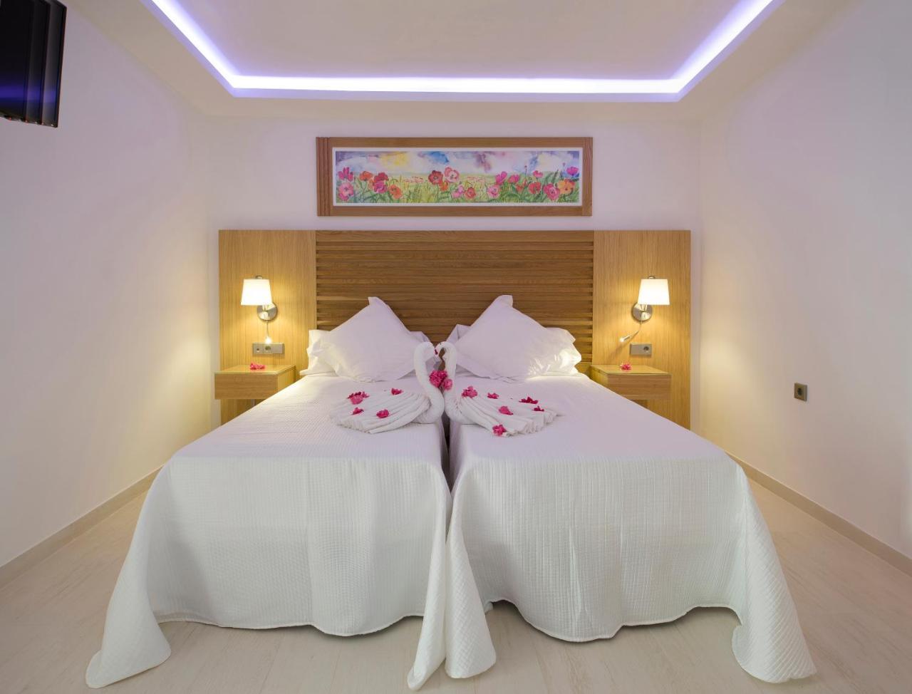 My Way Luxury Ibiza Studio - Ab Group Плая ден Боса Екстериор снимка