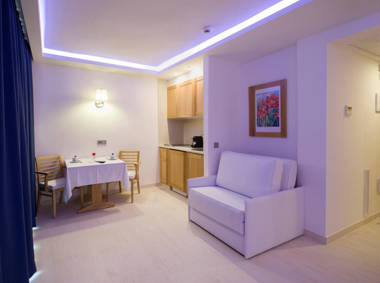 My Way Luxury Ibiza Studio - Ab Group Плая ден Боса Екстериор снимка