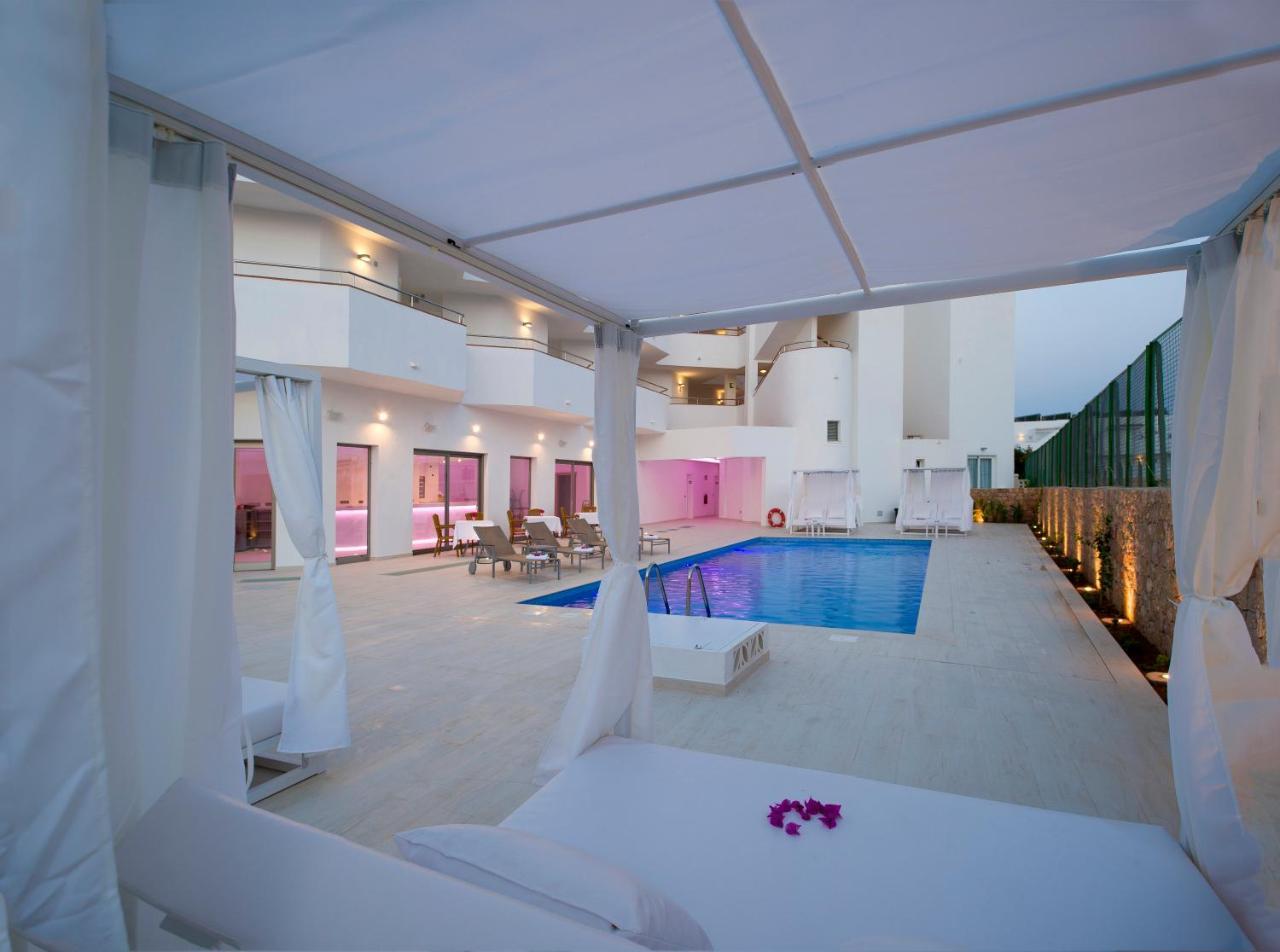 My Way Luxury Ibiza Studio - Ab Group Плая ден Боса Екстериор снимка